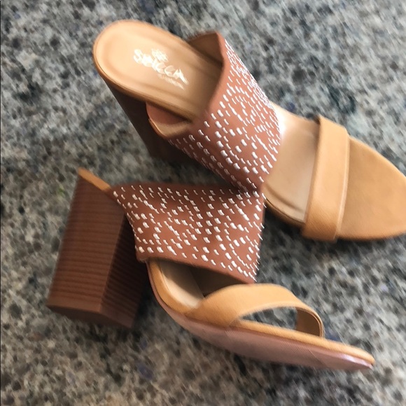 Tan slides - Picture 2 of 4